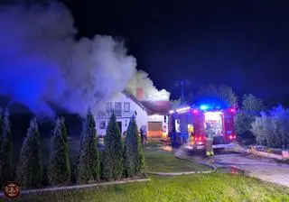 Pożar domu w Młodzieszynie 