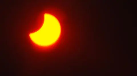 Popatrz jutro w niebo: księżyc zaćmi Słońce