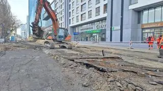 Historyczne tory odkryto na ulicy Grzybowskiej 