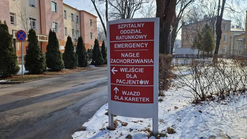 Nie przyjęli jej do szpitala, zmarła. Prezydent Warszawy zapowiada kontrole