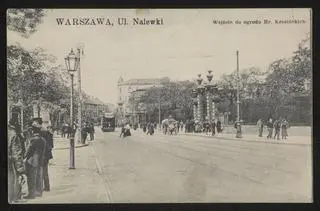 Nalewki, wejście do ogrodu Krasińskich, pocztówka, 1910r.