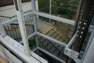 Przebudowa wind przy PKP Gocławek
