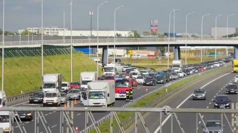 Węzeł Opacz: zderzenie ciężarówki i motocykla