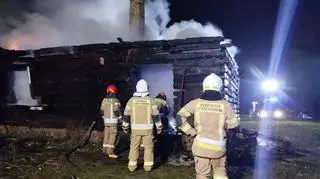 Ojciec zginął w pożarze, wcześniej był katowany. Za zbrodnię odpowie syn