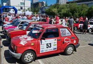 Objadą Europę maluchami, by zebrać pieniądze dla dzieci