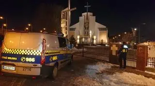 Po straż miejską zadzwonił mężczyzna, który utknął w kościelnej toalecie 