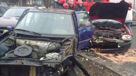 Chcieli przejechać na czerwonym