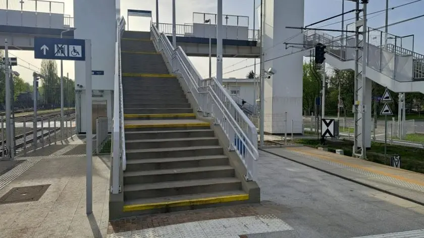 Kolejarze oficjalnie otworzyli kładkę. Była gotowa od kilku miesięcy