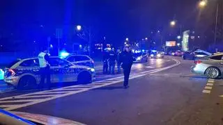 Kierowca uderzył w latarnię