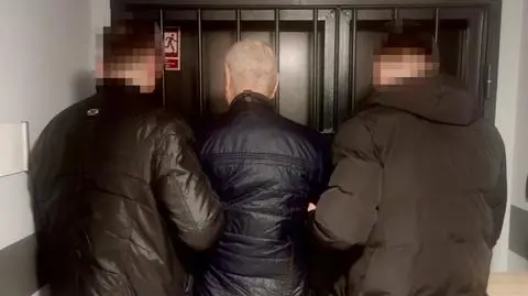 "Uderzał pokrzywdzoną po całym ciele, dźgał ją nożem, szarpał za włosy"