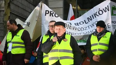 Protest rolników przed siedzibą Przedstawicielstwa Komisji Europejskiej w Warszawie