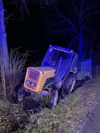 The tractor drove into a ditch 