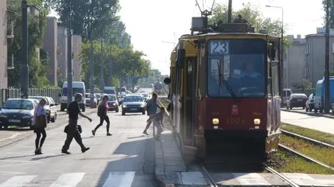 Obozowa z priorytetem dla tramwajów i rowerów