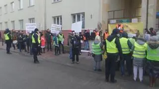 Protest przed siedzibą GDOŚ