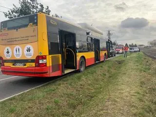 Zderzenie autobusu z traktorem