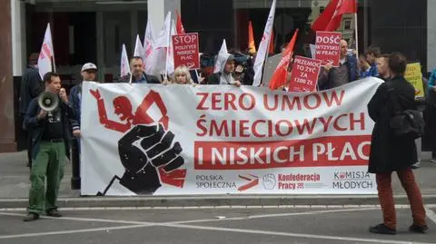 Prekariusze manifestowali w stolicy. Chcą likwidacji "śmieciówek"