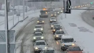 Intensywne opady śniegu w stolicy