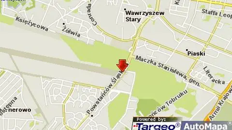 Trzy auta wpadły w poślizg, zablokowały torowisko