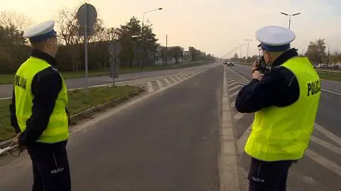 Więcej patroli na drogach i w okolicach cmentarzy
