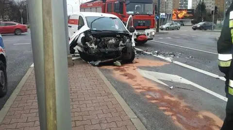 Wypadek na Woronicza. Dwie osoby ranne