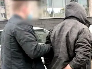 Policjanci zatrzymali dwóch mężczyzn powiązanych z środowiskiem pseudokibiców