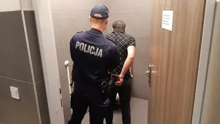 Policjanci ze Śródmieścia zatrzymali dwie osoby