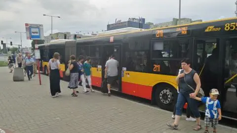 Ursynów trzy dni bez metra. Pasażerowie przesiedli się do autobusów