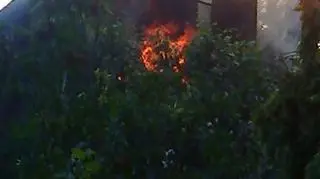 Pożar starej kamienicy na Targówku
