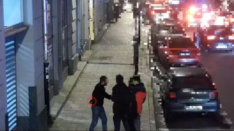 Śródmiejscy policjanci zatrzymali podejrzanych na gorącym uczynku 