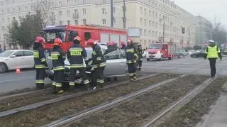 Kolizja na skrzyżowaniu Popiełuszki z Krasińskiego