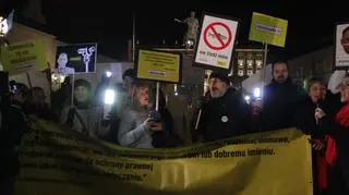 Protest pod Pałacem Prezydenckim