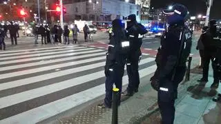 Protest przy metrze Świętokrzyska