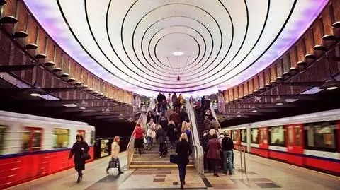 Bójka i gaz na stacji metra Plac Wilsona