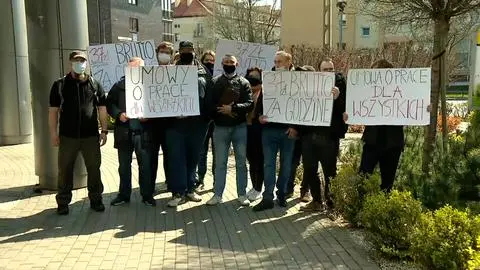 Protest operatorów żurawi