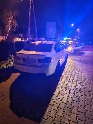Policjanci zatrzymali kierującego bmw