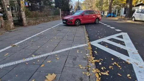 Wolne miejsca parkingowe na Francuskiej, Zwycięzców, Saskiej. Co się stało z samochodami?