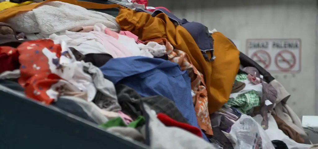 "Gminy same na siebie ukręciły bat". Co dzieje się z rzeczami, których nie chcemy?  