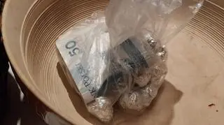 Stołeczni policjanci uderzyli w dilerów narkotyków