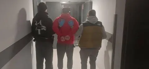 Miał fałszywy dokument i sporo narkotyków