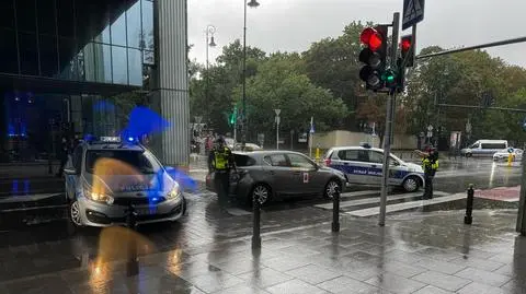 Interwencja policji i straży miejskiej na placu Krasińskich