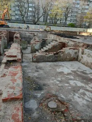 Piwnice XIX-wiecznej kamienicy przy Twardej