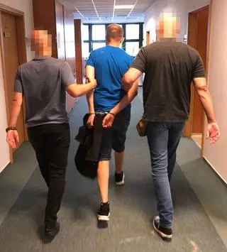 49-latek przez lata miał znęcać się nad matką