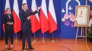 Para prezydencka z wizytą w Szkole Podstawowej im. Jana Pawła II w Wolanowie