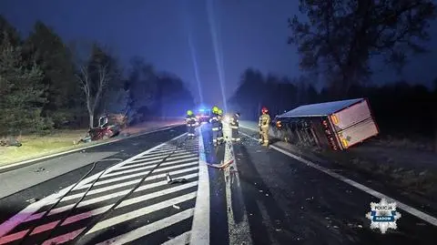 Kierowca zginął w zderzeniu z ciężarówką