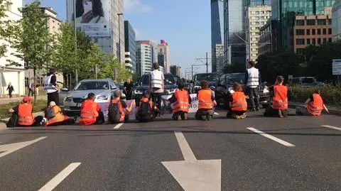 Protest aktywistów w centrum Warszawy 