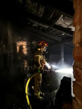 Pożar w kamienicy przy ulicy Tarchomińskiej