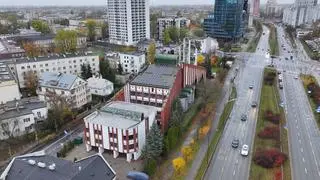 Panele fotowoltaiczne na dachu kościoła na Grochowie