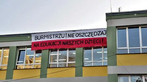 Przyjechali do os, ściągnęli transparenty