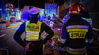 Wypadek na S2 pod Warszawą. Wiele ofiar śmiertelnych