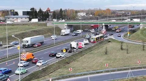 Wypadek na S8 w Wypędach 